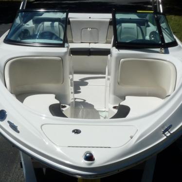 2013 Sea Ray 205 sport