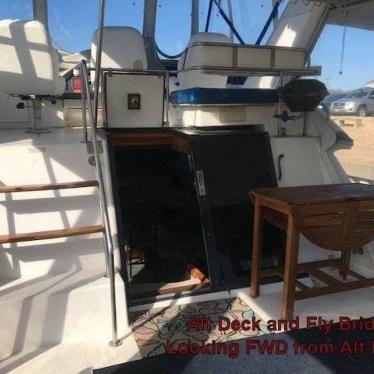 1990 Sea Ray 440 aft cabin