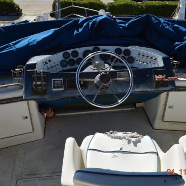 1984 Sea Ray 360 aft cabin