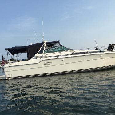 1988 Sea Ray express cruiser