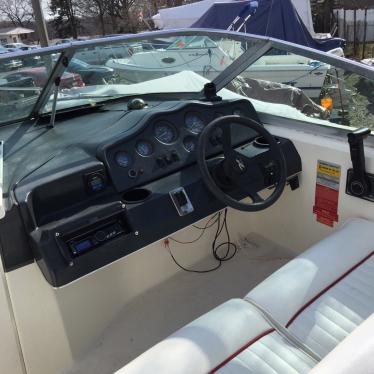 1992 Sea Ray sundancer 230 ltd