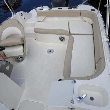 2017 Stingray 212sc deck boat