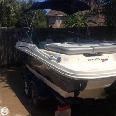 2010 Sea Ray 205 sport