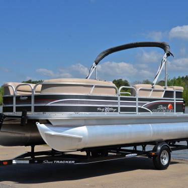 2015 Sun Tracker party barge 20 dlx