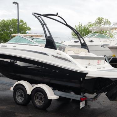 2012 Sea Ray sundeck