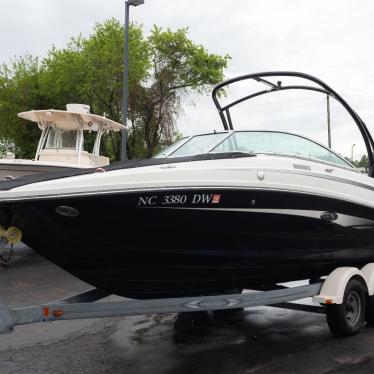 2012 Sea Ray sundeck