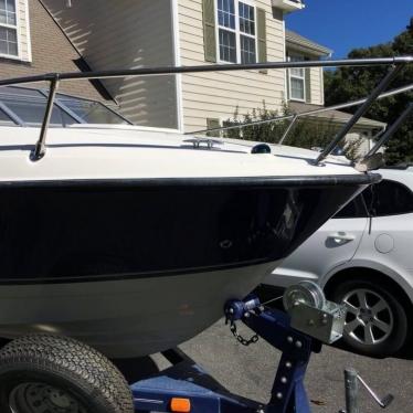 2007 Bayliner 192 discovery