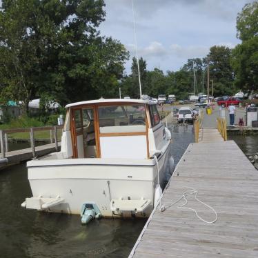 1982 Bayliner 2270 explorer