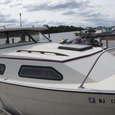 1982 Bayliner 2270 explorer