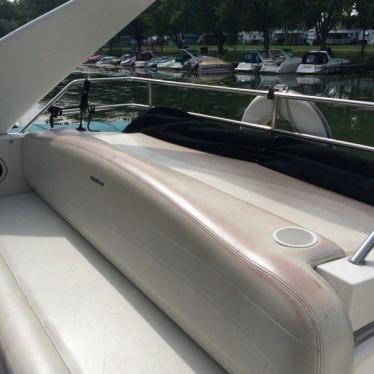 2002 Silverton 330 sport bridge