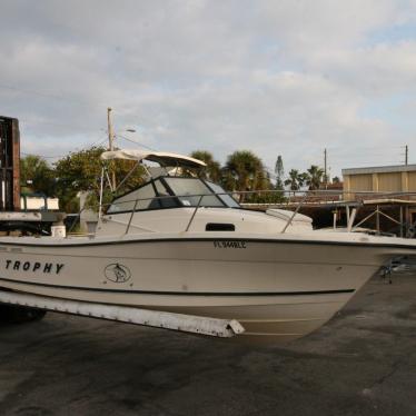 2000 Bayliner trophy walk around