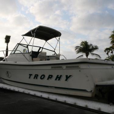 2000 Bayliner trophy walk around