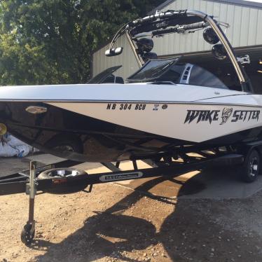 2012 Malibu wakesetter 247 lsv