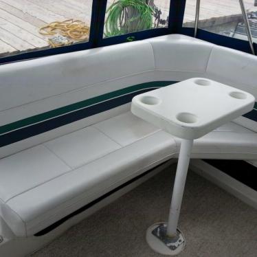 1996 Carver 280 mid cabin express