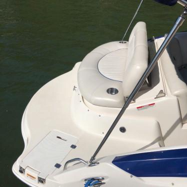 2008 Hurricane sundeck 2200