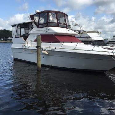 1989 Sea Ray 380 aft cabin