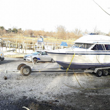 1987 Bayliner contessa command bridge