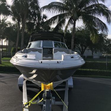 2015 Sea Ray 27 sundeck