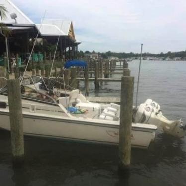 1988 Boston Whaler revenge 22 w.t.