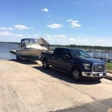 1988 Boston Whaler revenge 22 w.t.