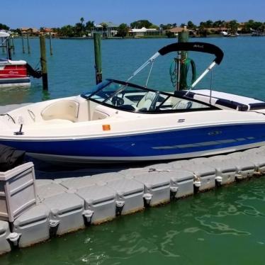 2014 Sea Ray 205 sport