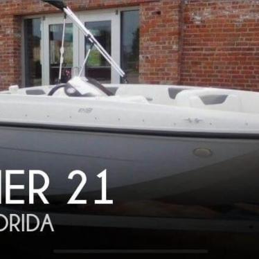 2017 Bayliner 21