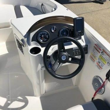 2017 Bayliner 21