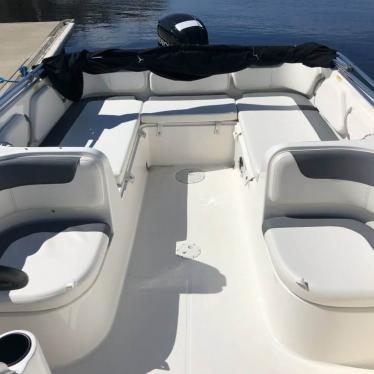 2017 Bayliner 21