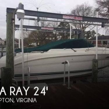 2001 Sea Ray 225 weekender