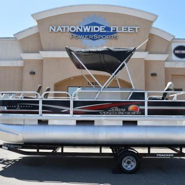 2012 Sun Tracker bass buggy 18 dlx pontoon