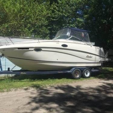 2006 Rinker 250 fiesta vee