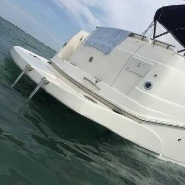 2006 Rinker 250 fiesta vee