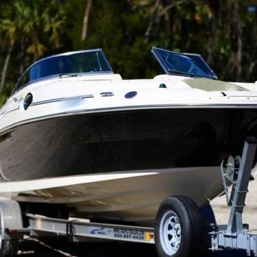 2006 Sea Ray 240 sundeck