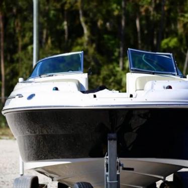 2006 Sea Ray 240 sundeck