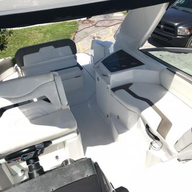 2015 Monterey 295 sport yacht new engine