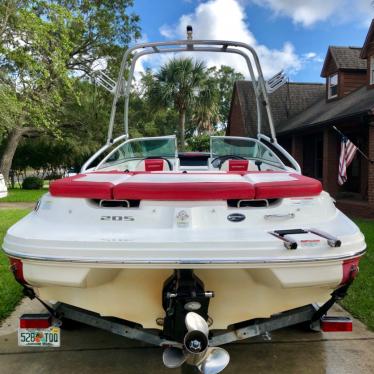 2011 Sea Ray 205 sport