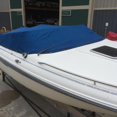 1991 Sea Ray 200 overnighter