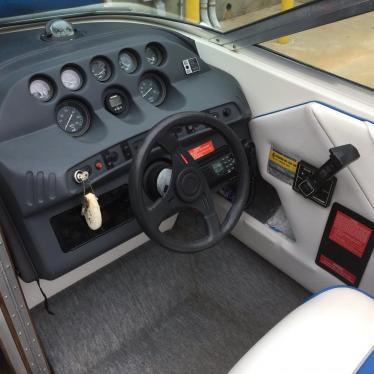 1991 Sea Ray 200 overnighter