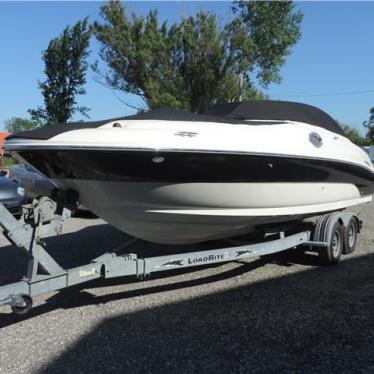 2004 Sea Ray sundeck 240