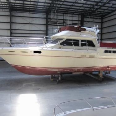 1983 Sea Ray 360 aft cabin