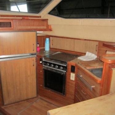 1983 Sea Ray 360 aft cabin