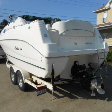 2000 Rinker 242 fiesta vee