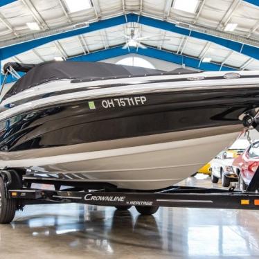 2016 Crownline 225