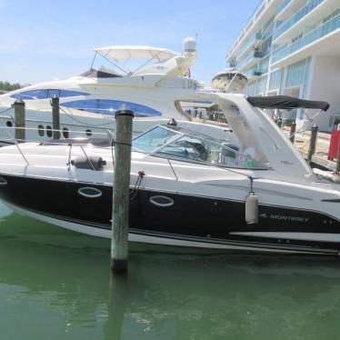 2011 Monterey 3200 sport yacht