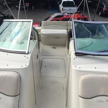 2008 Sea Ray sundeck 240