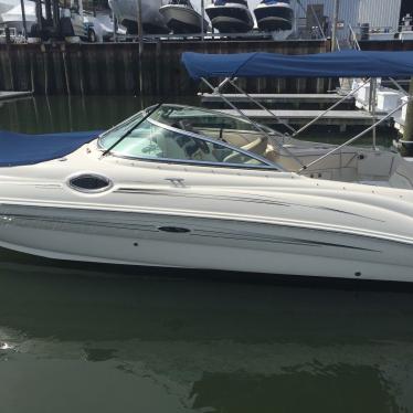 2008 Sea Ray sundeck 240