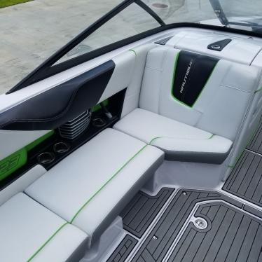 2014 Nautique g23