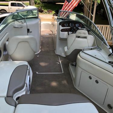 2008 Sea Ray sundeck 240