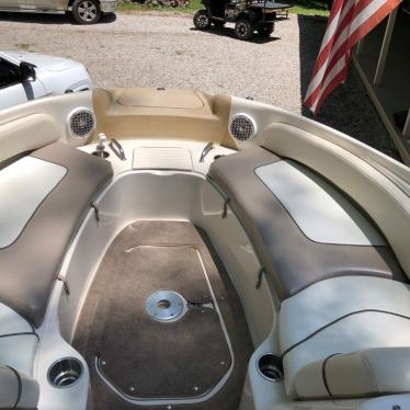 2008 Sea Ray sundeck 240