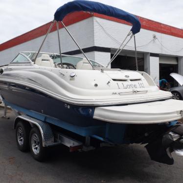 2007 Sea Ray 240 sundeck